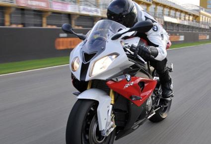 دراجة (S1000RR) من بي إم دبليو